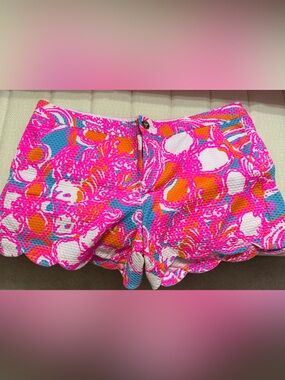 Lilly Pulitzer Callahan Scalloped Shorts